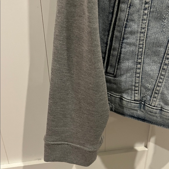 Torrid Hooded Jean Jacket Size 0 - Picture 3 of 4